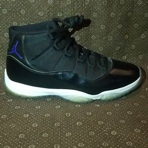 Air Jordan 11 "Space Jam"